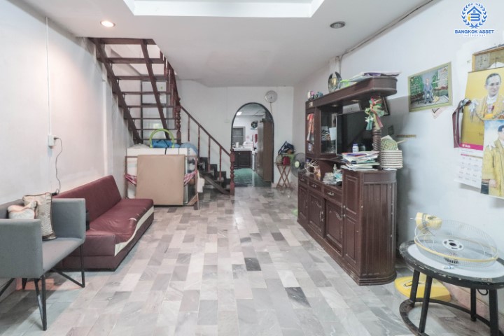 *****ทาวน์เฮ้าส์มือสองย่านนนทบุรี ม.ประยูรทอง วัชรพล บนเนื้อที่ 22 ตร.ว. ฟังก์ชัน 3 ห้องนอน 2 ห้องน้ำ 1 ที่จอดรถ บ้านหันทิศตะวันออก บนทำเลศักยภาพ เชื่อมต่อถ.รามอินทรา, ถ.สุขาภิบาล 5 ใกล้แฟชั่นไอส์แลนด์ และรถไฟฟ้าสายสีชมพู "สถานีแคราย-มีนบุรี"